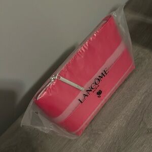 Lancôme pouch